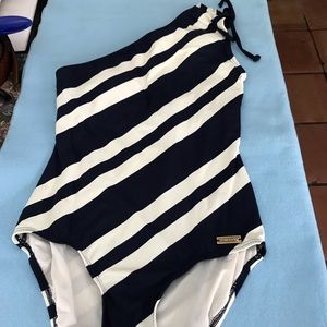 DKNY ONE SHOULDER SWIMSUIT